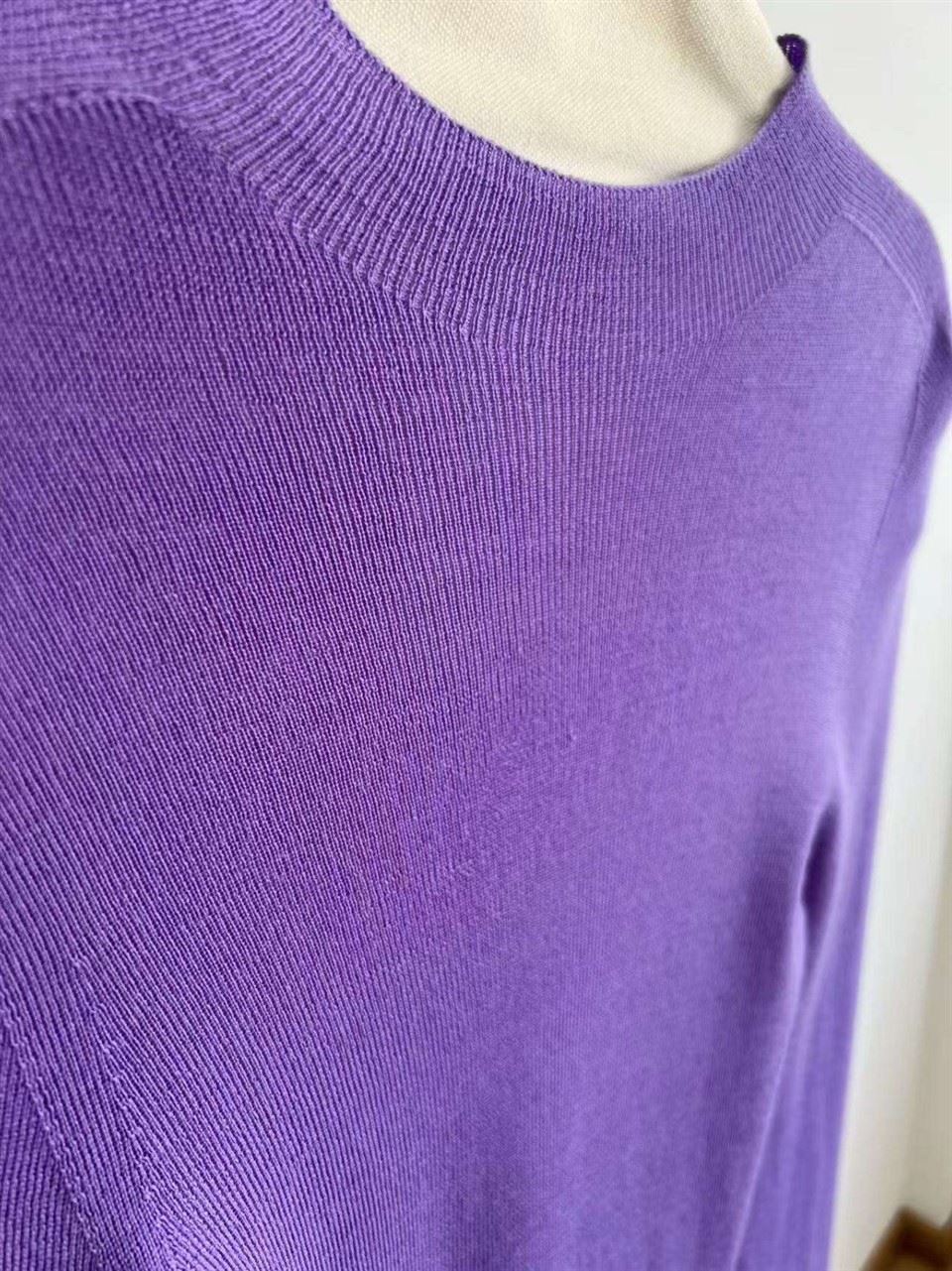 Round-neck, Long-sleeved Knitted Cardigan Round-neck, Long-sleeved Knitted Cardigan